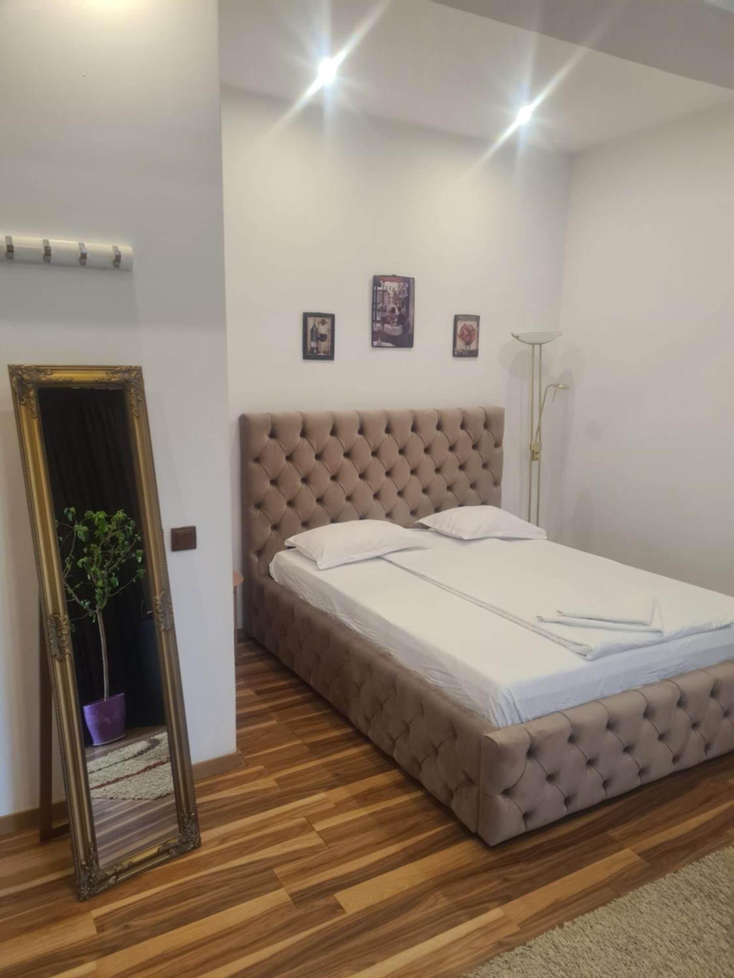 Pensiunea Corina Boutique 克拉奥华 外观 照片